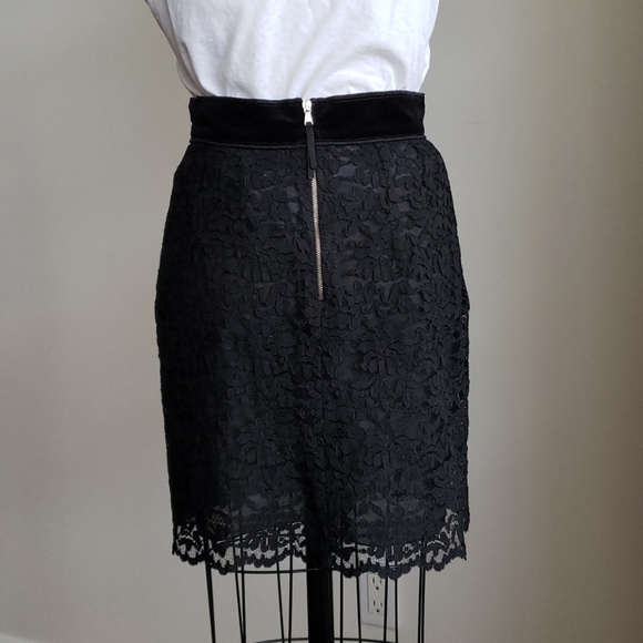 D&G Black Lace Skirt - Picture 4 of 9